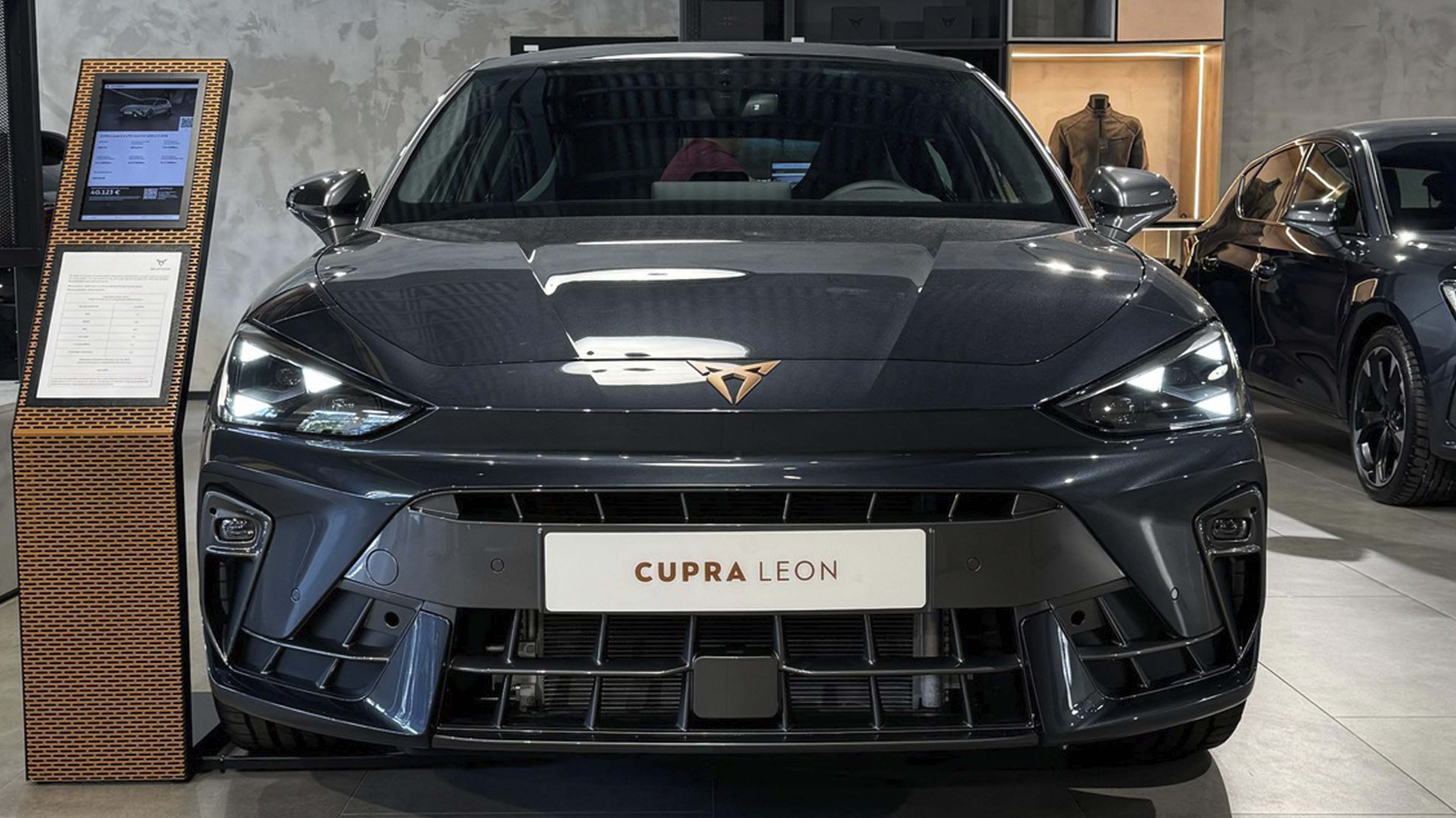 Nuevo CUPRA León Híbrido