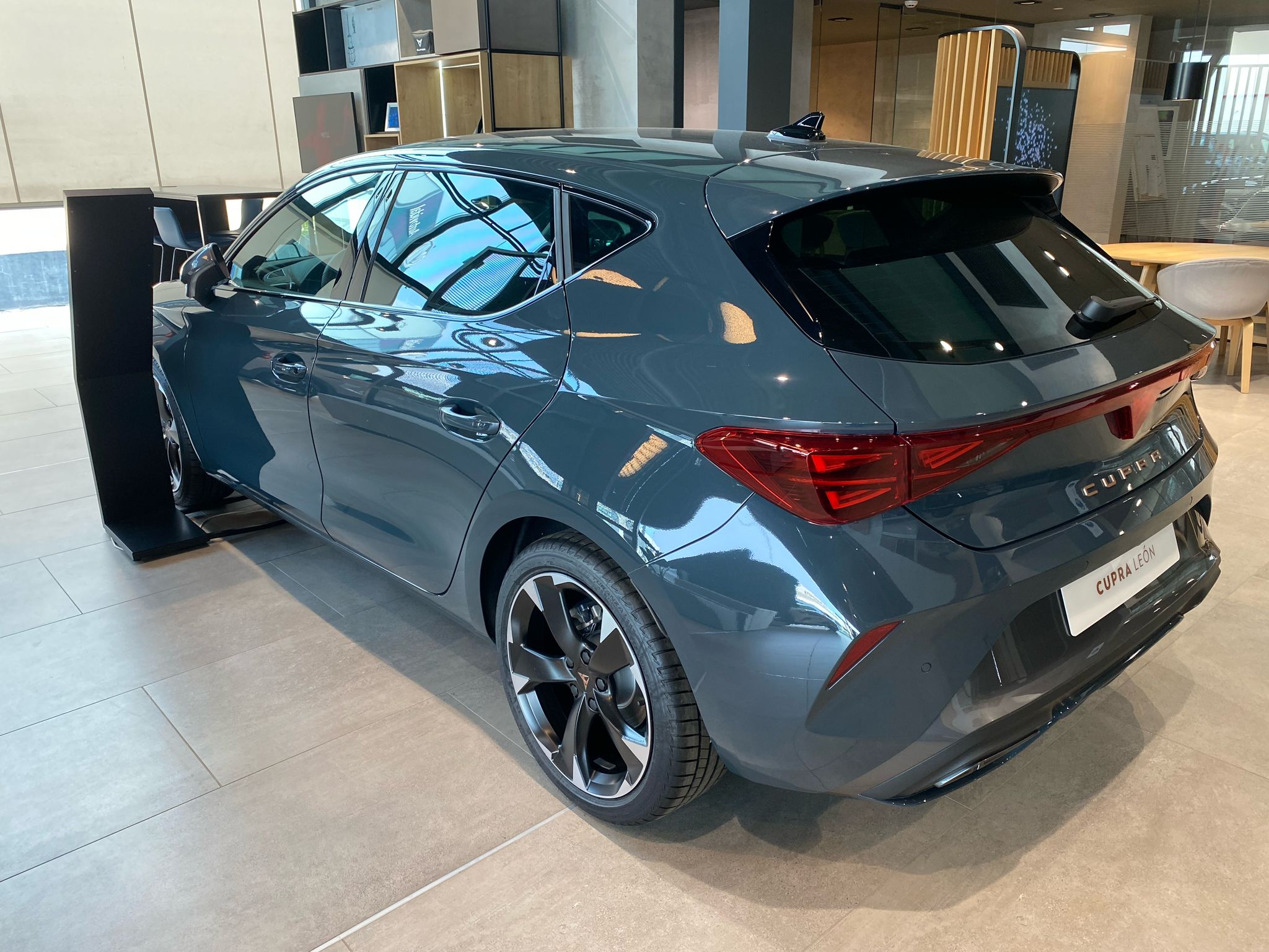 Nuevo CUPRA León Gasolina
