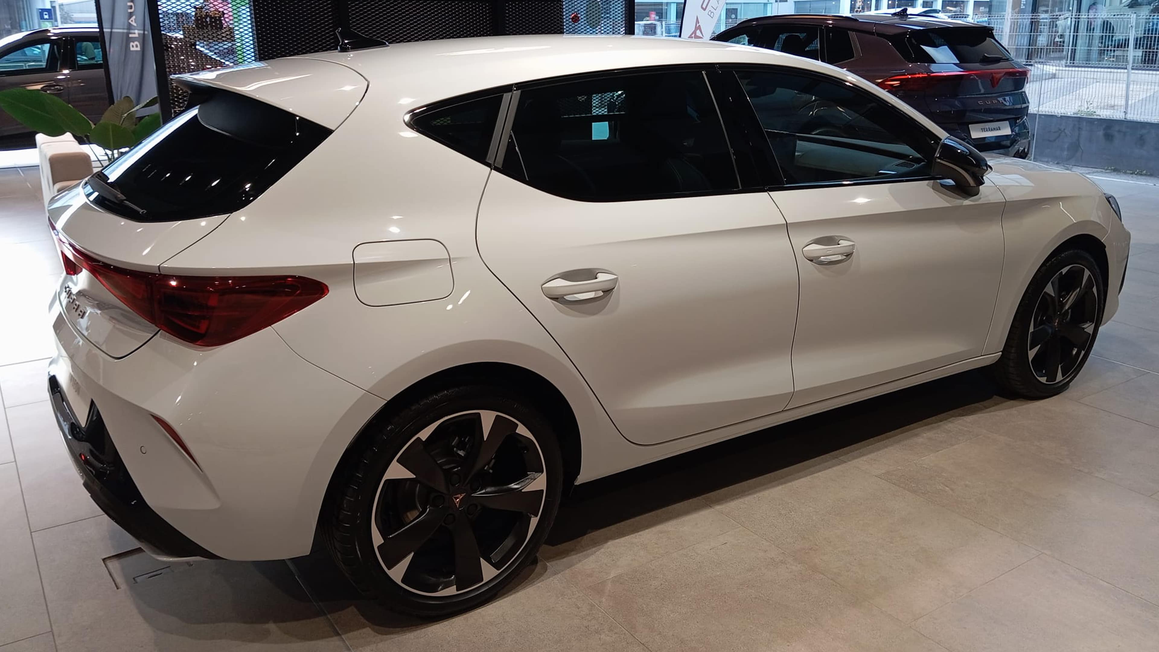 Nuevo CUPRA León Gasolina