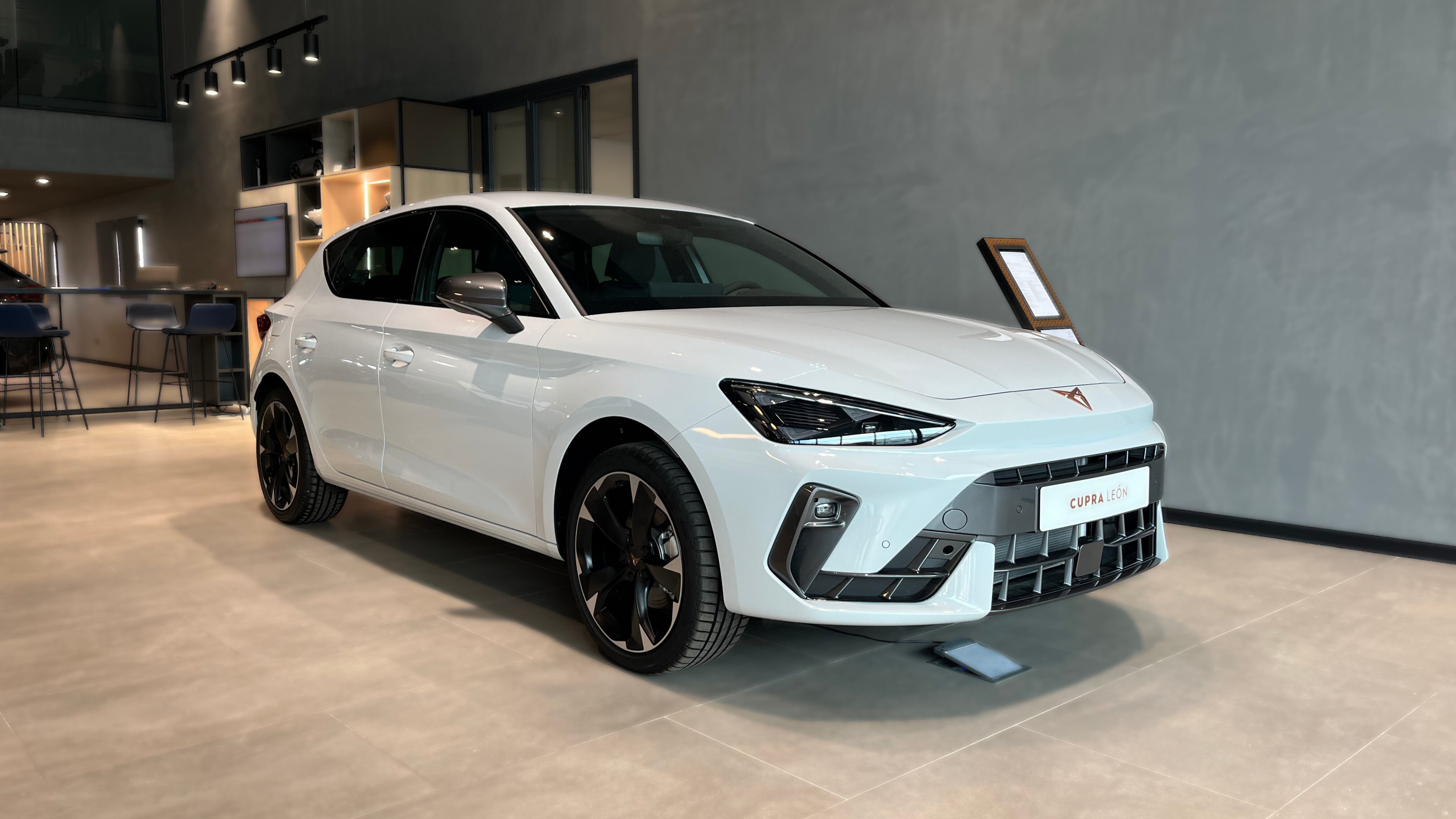 Nuevo CUPRA León Híbrido
